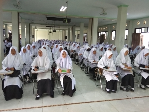 Seminar Ilmiah Al-Qur'an dan Hadits