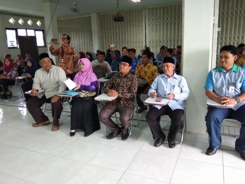 ROADSHOW EDUKASI PERBANK SYARIAH OJK (OTORITAS JASA KEUANGAN)